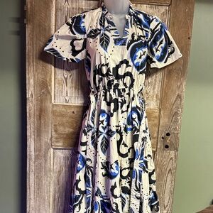 Chic Black and Blue Patterned Midi Dress